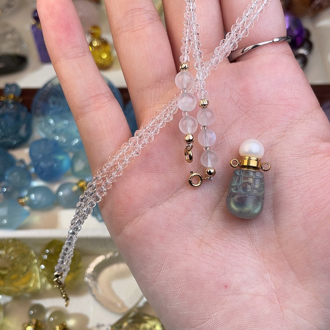 水晶颈饰未镶嵌玛****亮天然水晶吊坠628