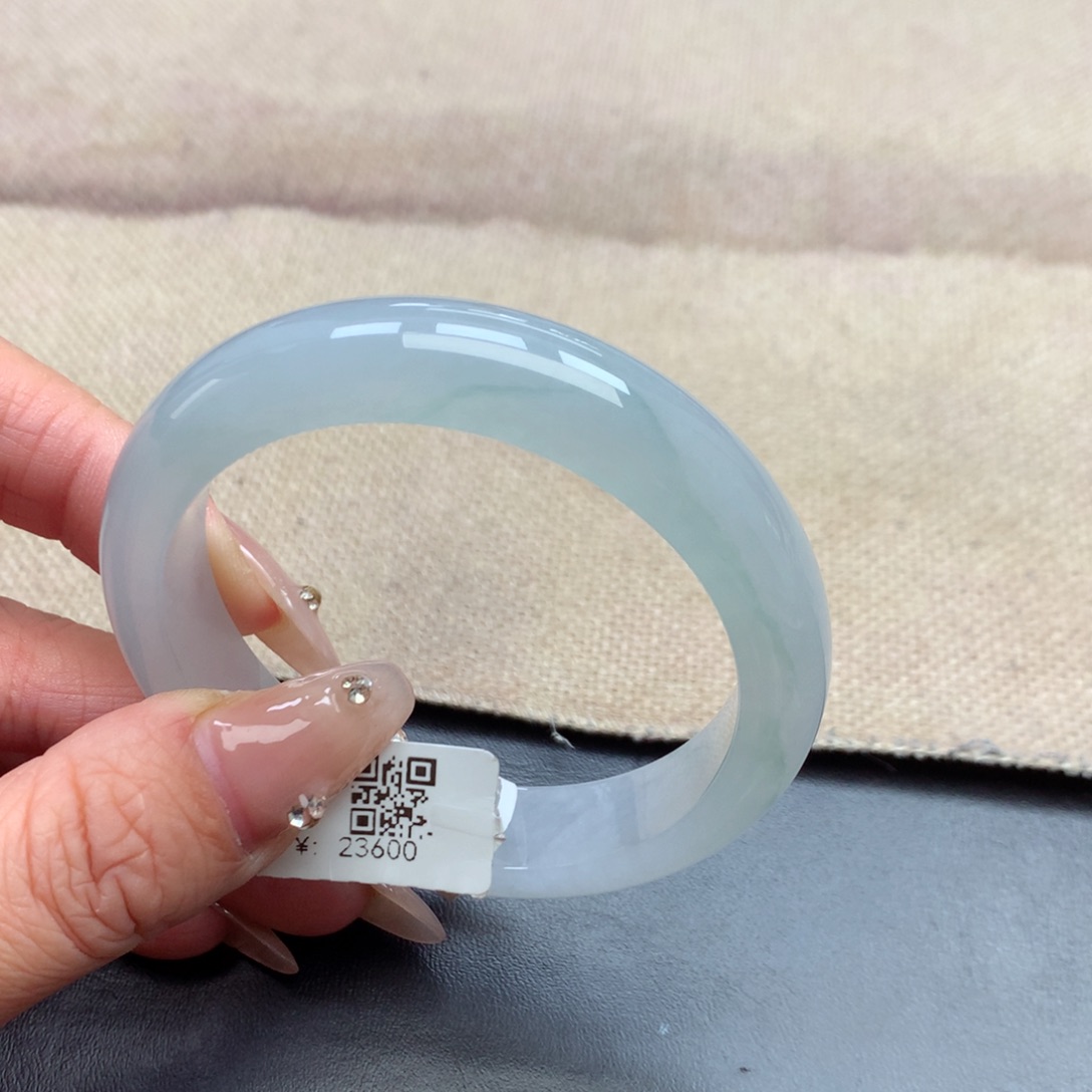 未镶嵌手镯翡翠缅甸翡翠手镯