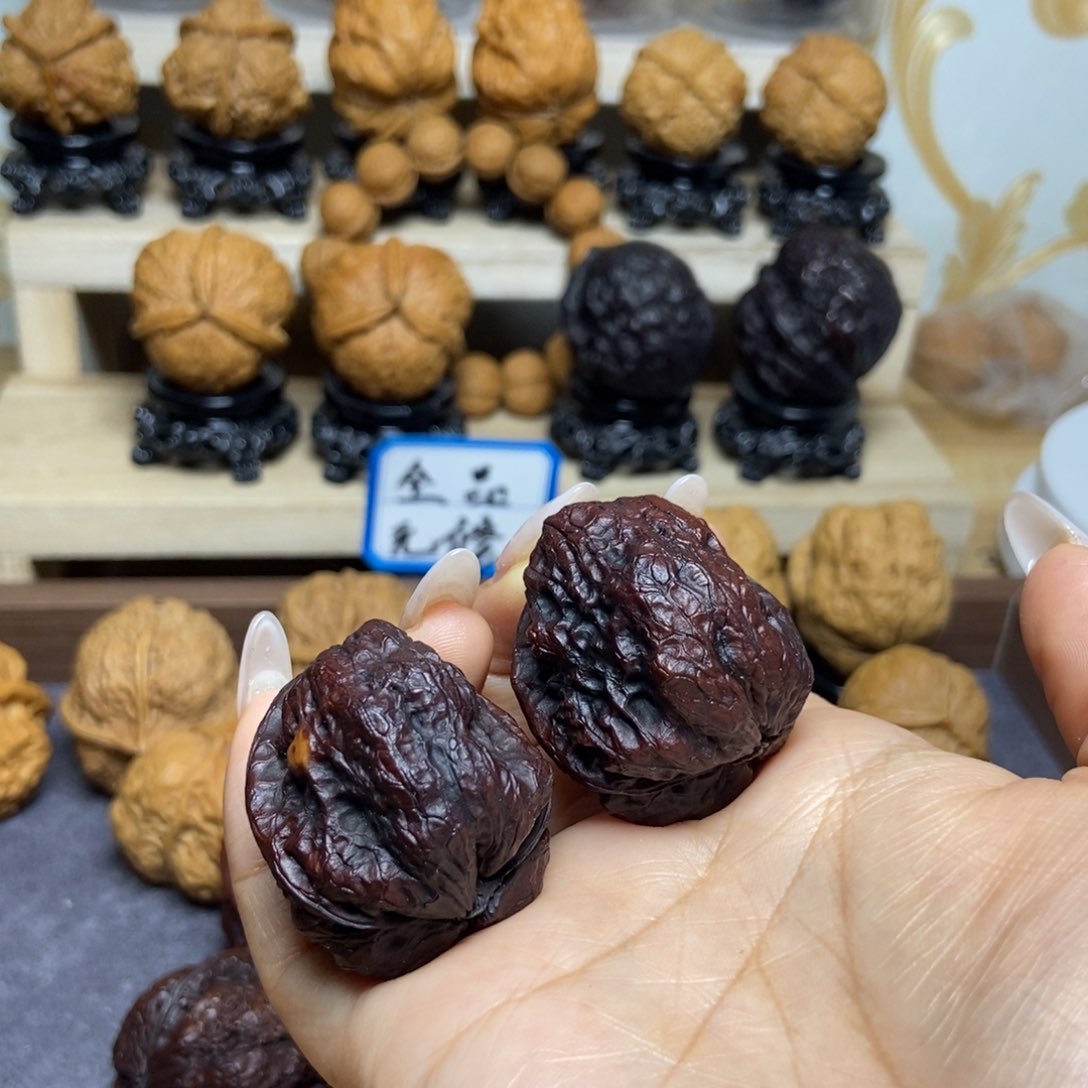 桃核把件m12…………37mmm