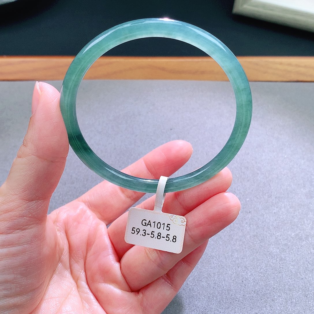 翡翠未镶嵌手镯天然翡翠手镯a货