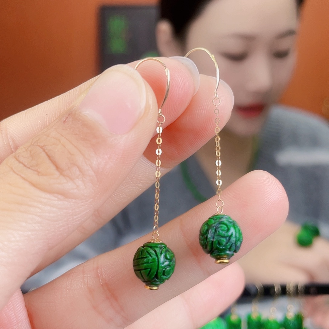 翡翠18K金镶嵌耳饰