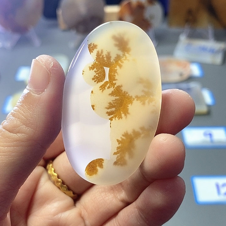 玛瑙/玉髓未镶嵌珠宝半成品