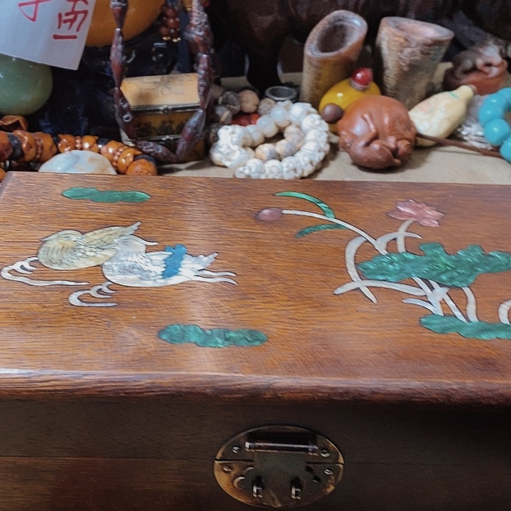 dv n h b b v g g h g g v