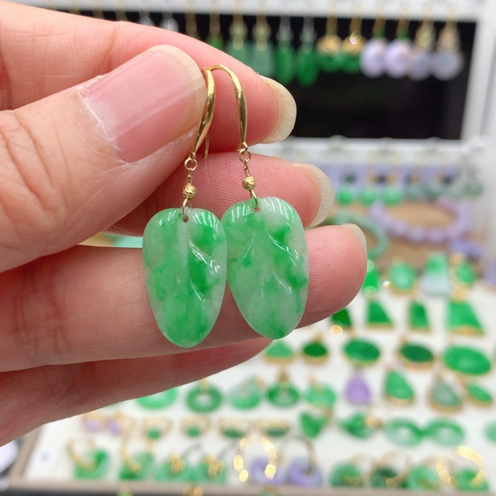 翡翠18K金镶嵌耳饰