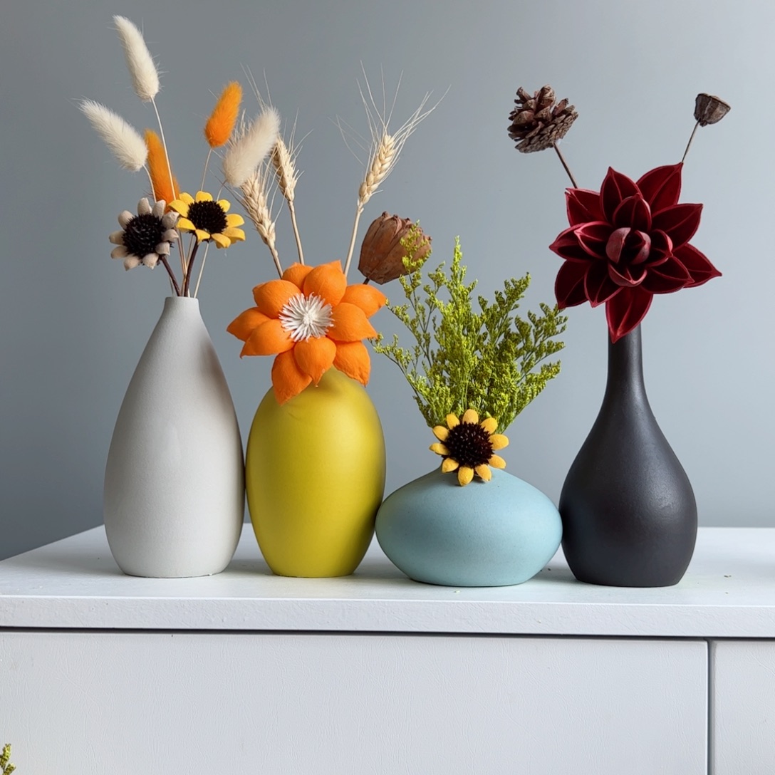 摆件陶瓷小花瓶摆件含花总高约20-30cm