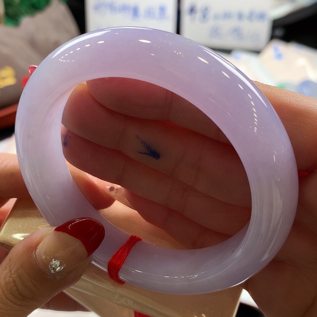翡翠手镯未镶嵌5556正