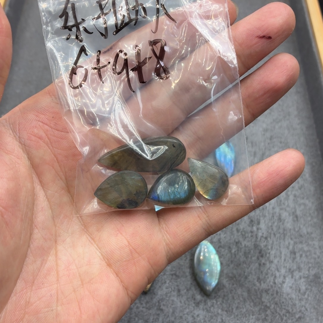 爱***模珠宝半成品拉长石未镶嵌