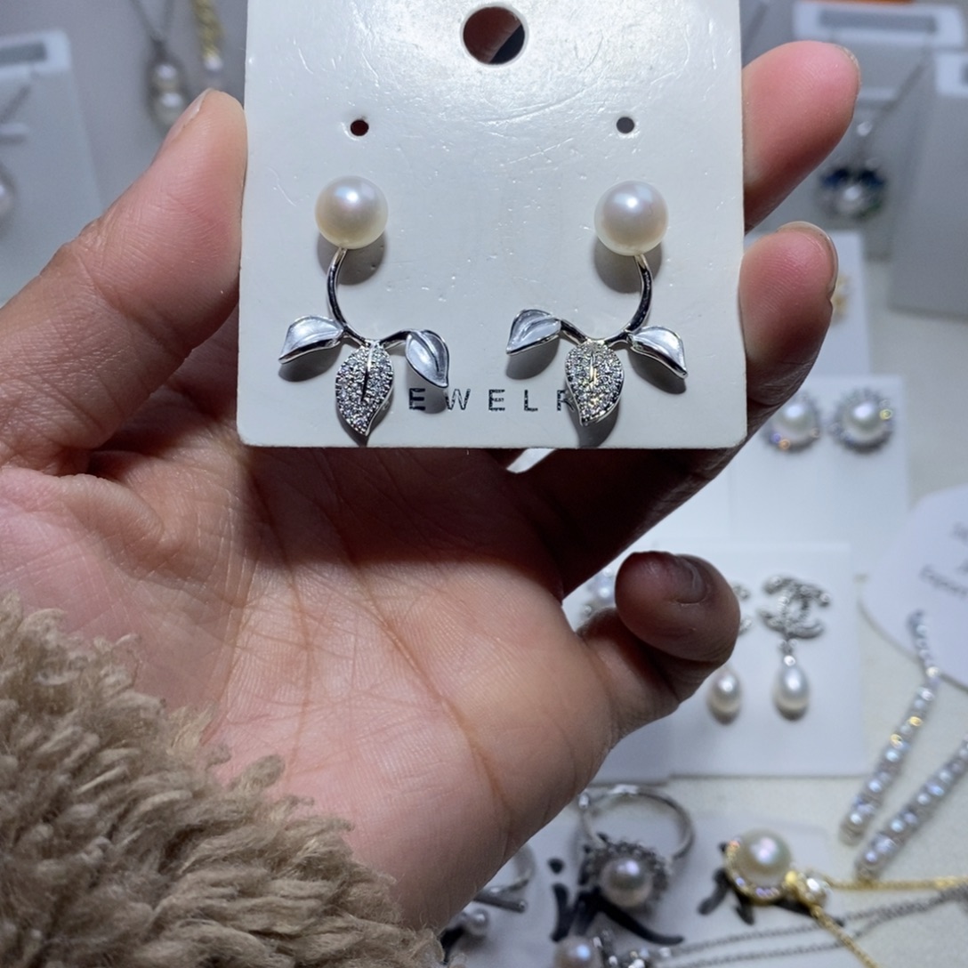 未镶嵌耳饰淡水珍珠