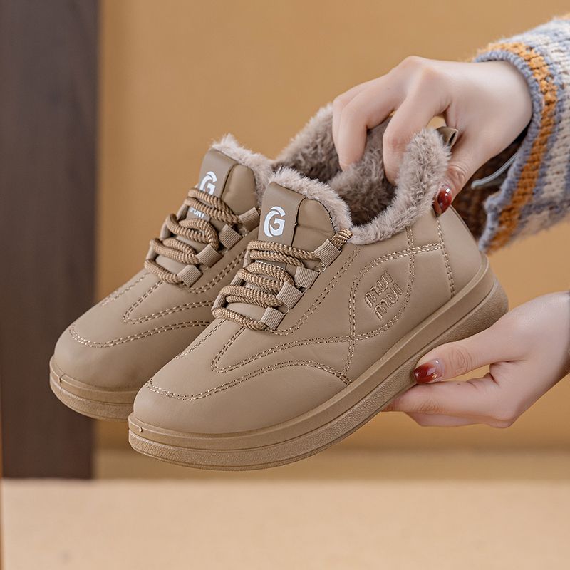 【运费险+现货】冬季新款加绒加厚保暖皮面女款棉厚底轻便软底防滑