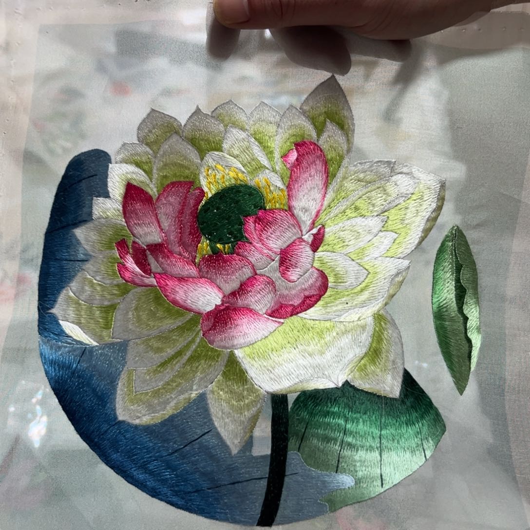 织绣纯手工刺绣陆老师