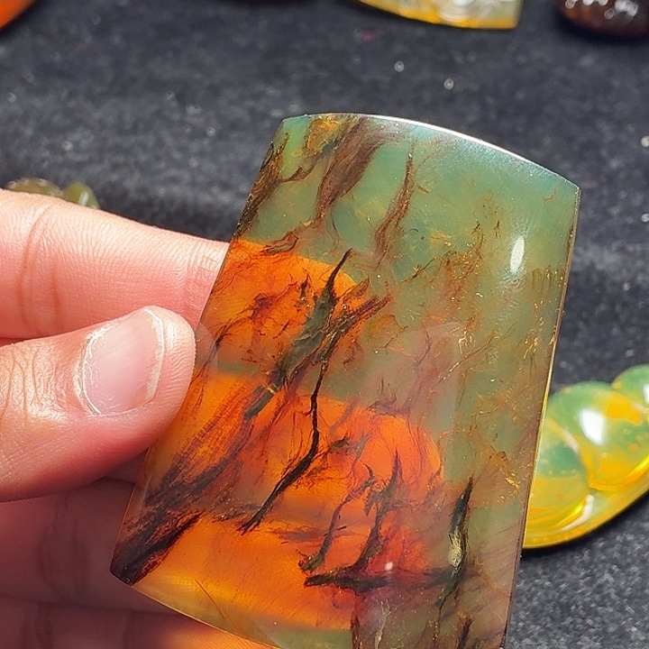 琥珀未镶嵌裸石29