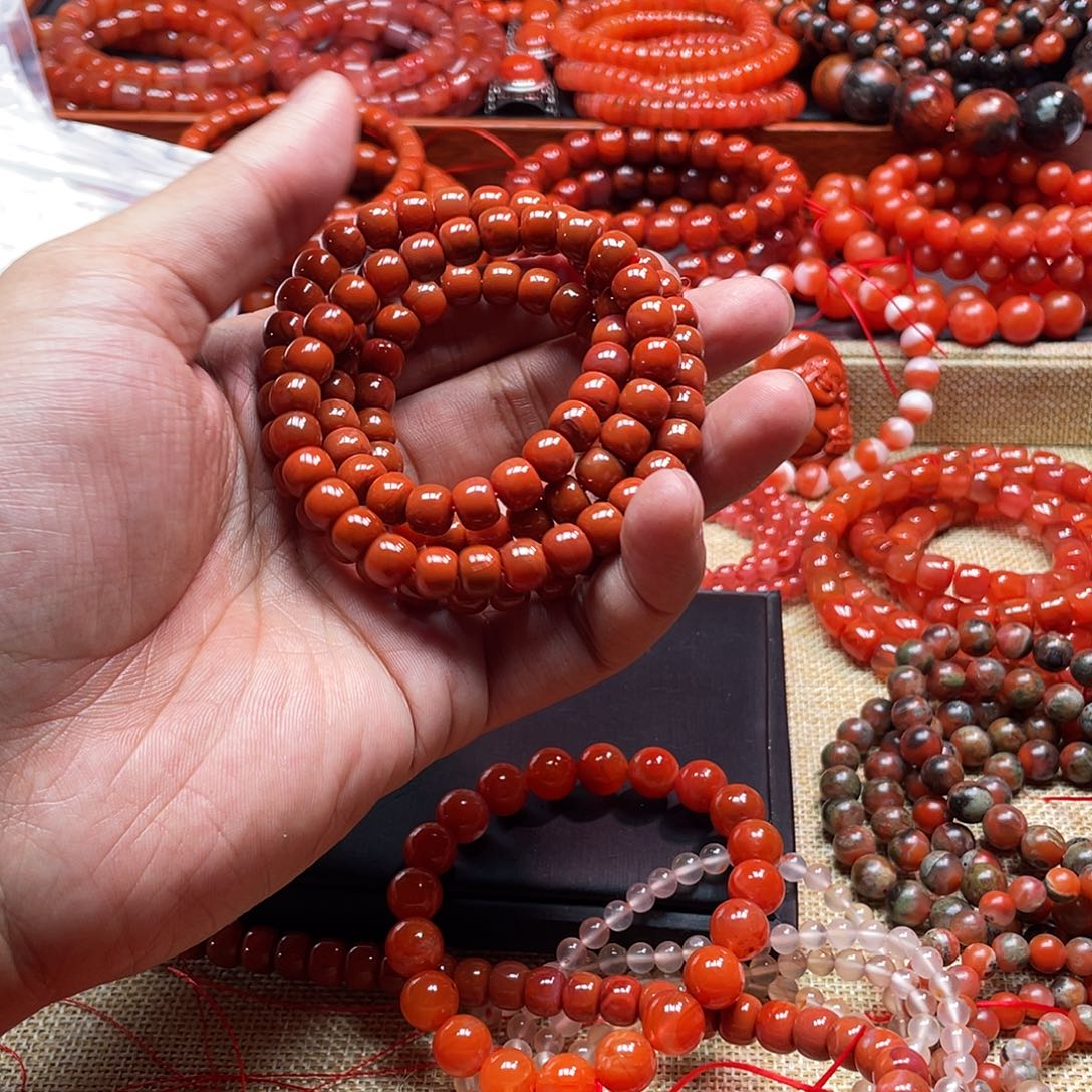 手链未镶嵌南红玛瑙武**。