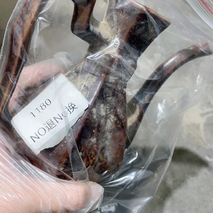 澹***生大叶紫檀（黑酸枝木类）1180号工艺品