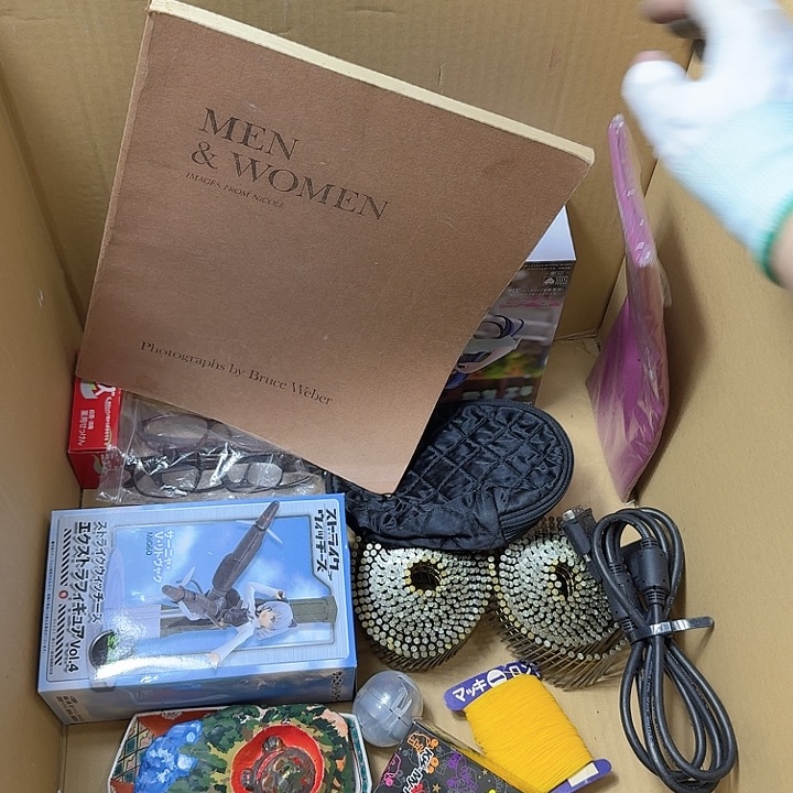 ****飞中古商品，瑕疵品，不保好坏。761