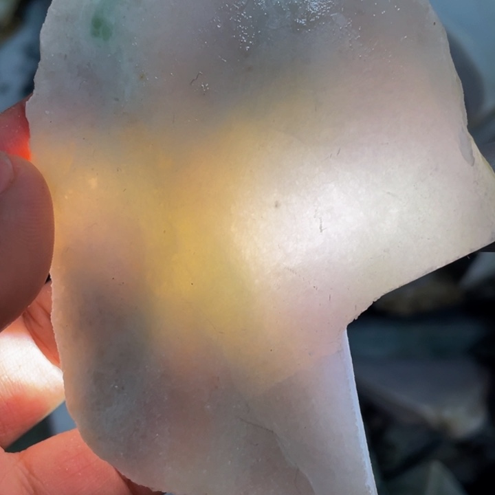 翡翠吊坠(不含链)未镶嵌天然翡翠边角料