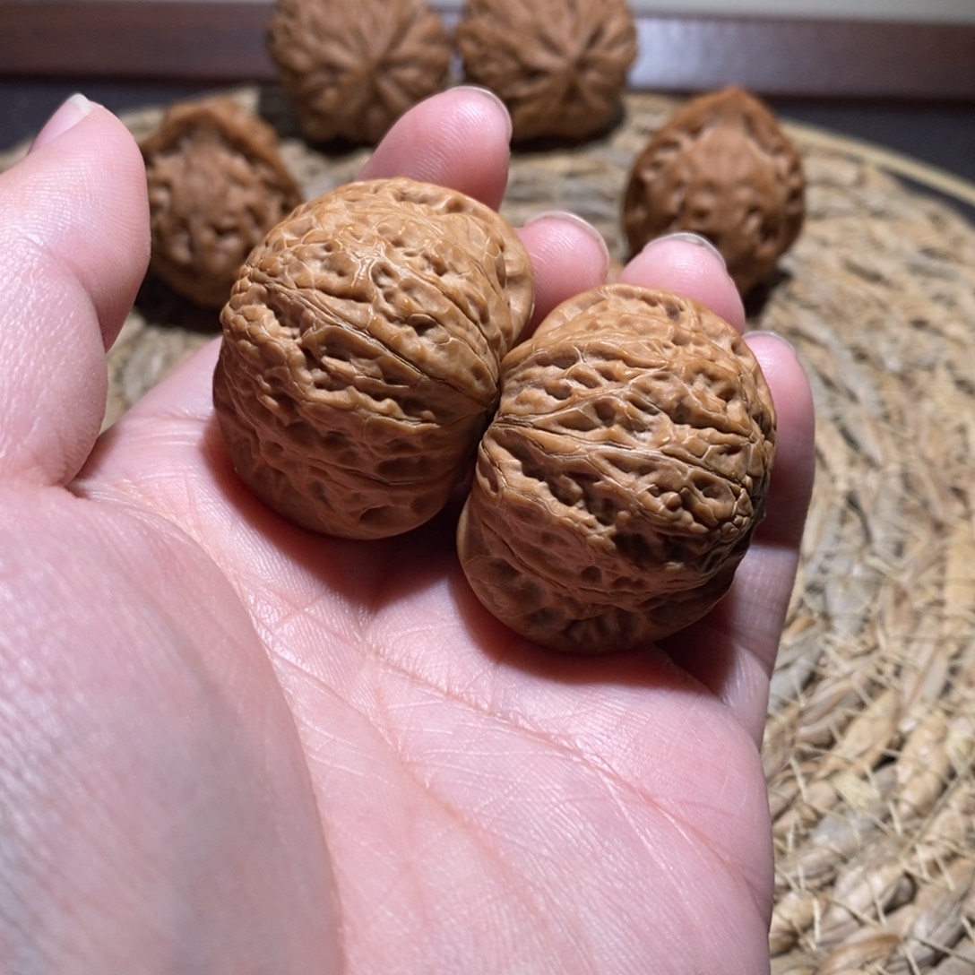 奶***油吊坠桃核38铁锤全品