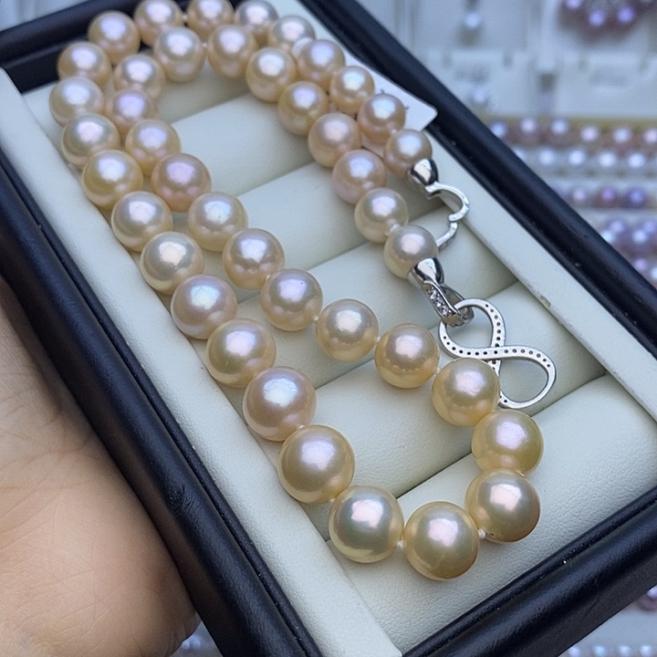 淡水珍珠项链未镶嵌奶油金