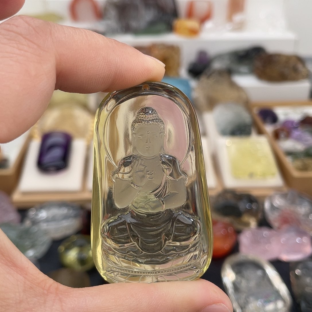 水晶颈饰未镶嵌过**匆定制