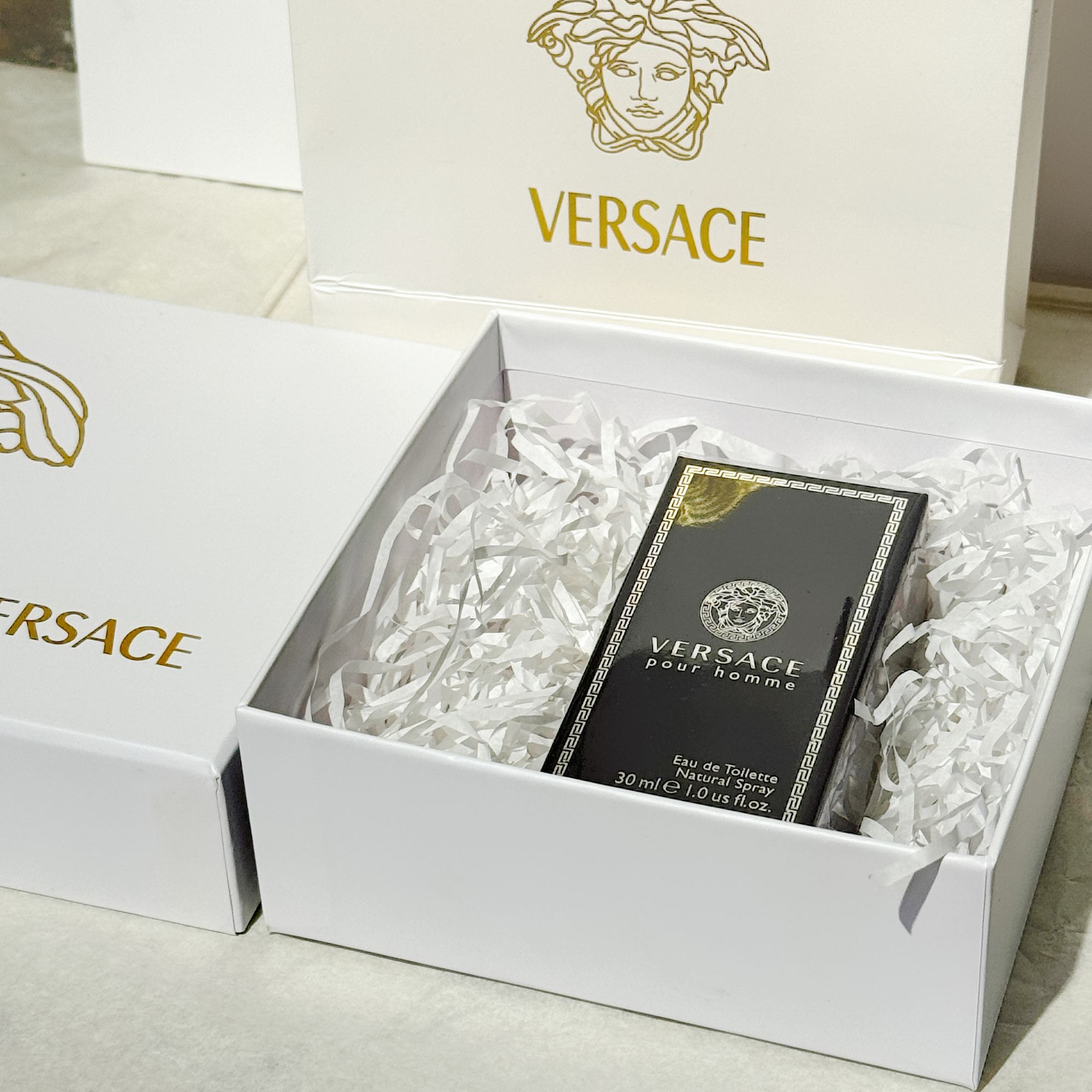 【节日礼物】VERSACE/范思哲同名男士淡香水 30ml 馥奇调