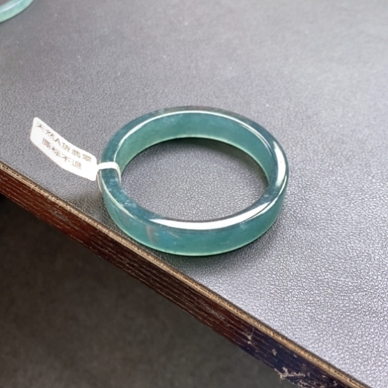 翡翠未镶嵌手镯53尺寸