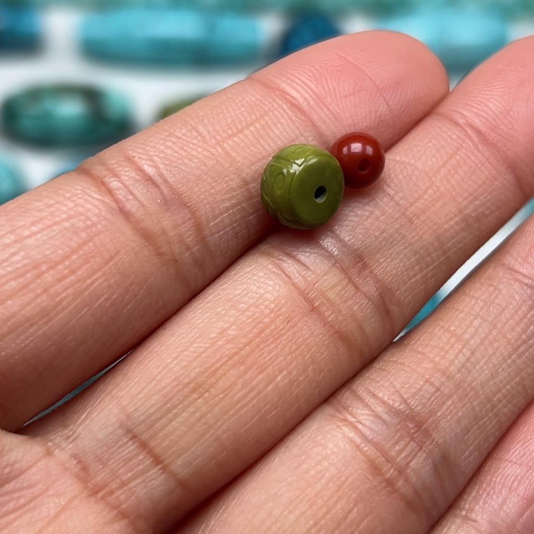 南红玛瑙颈饰未镶嵌