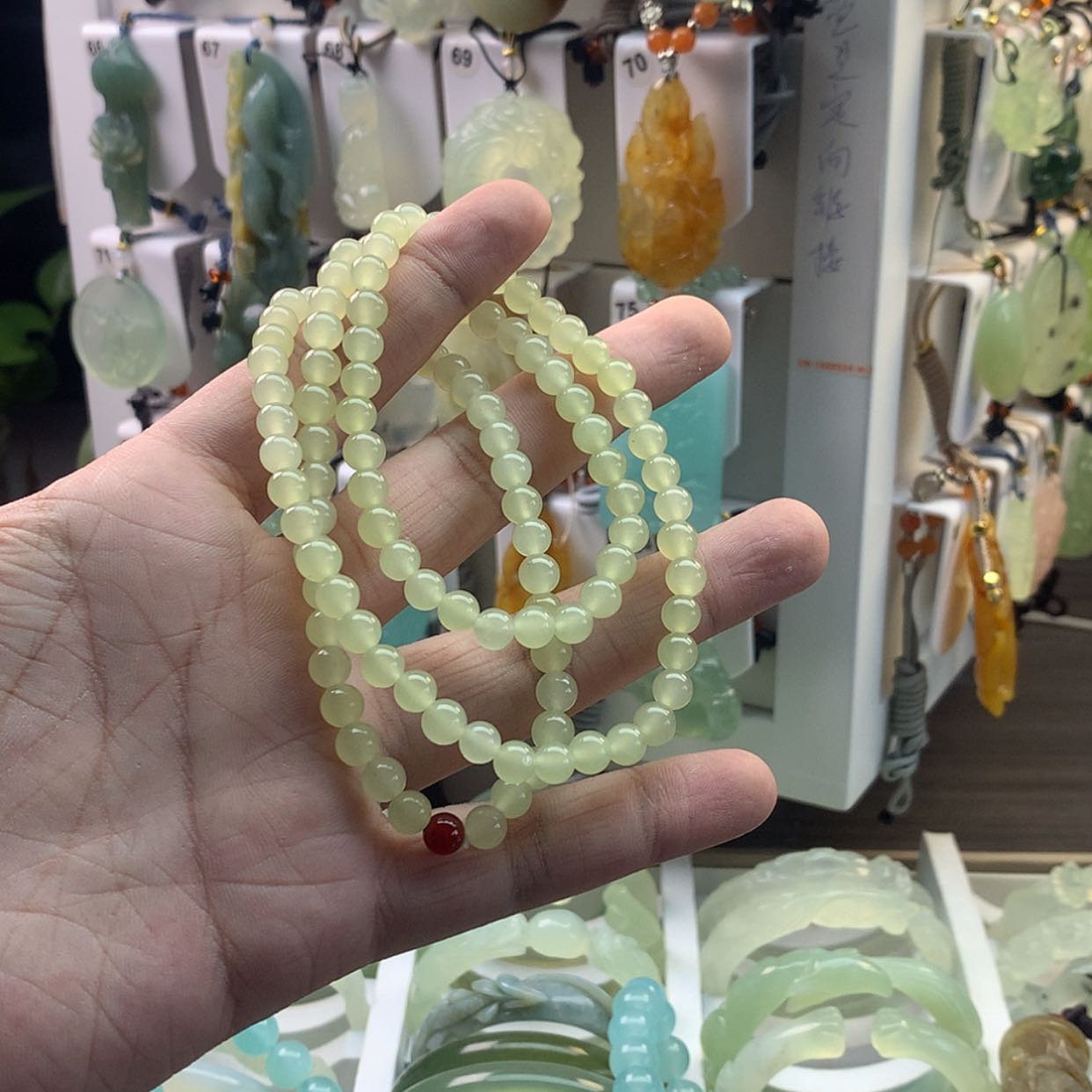 【闪购商品】蛇纹石玉颈饰未镶嵌