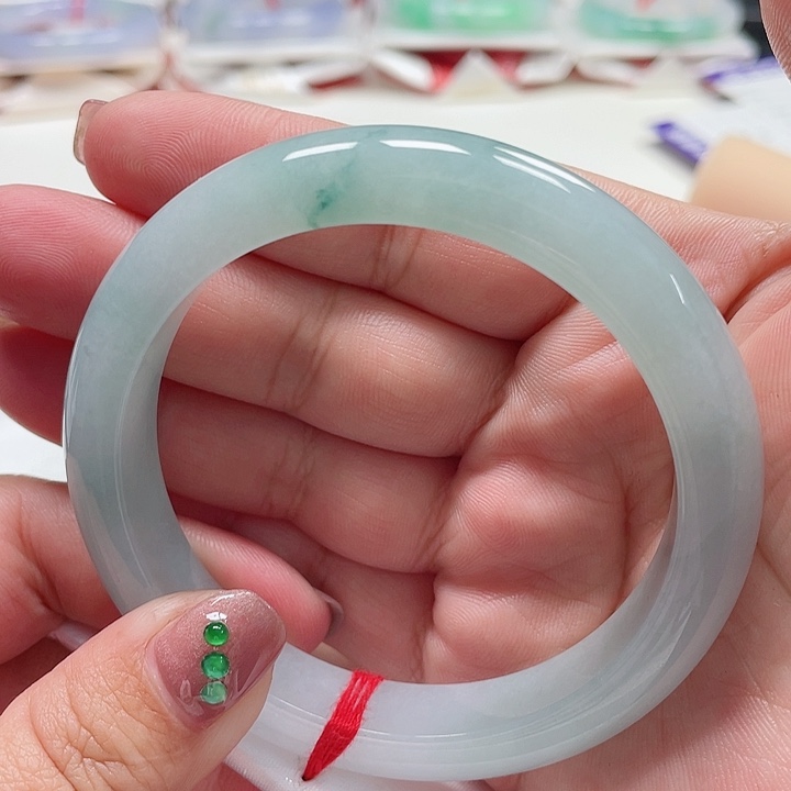 翡翠手镯未镶嵌缅甸翡翠手镯61圈