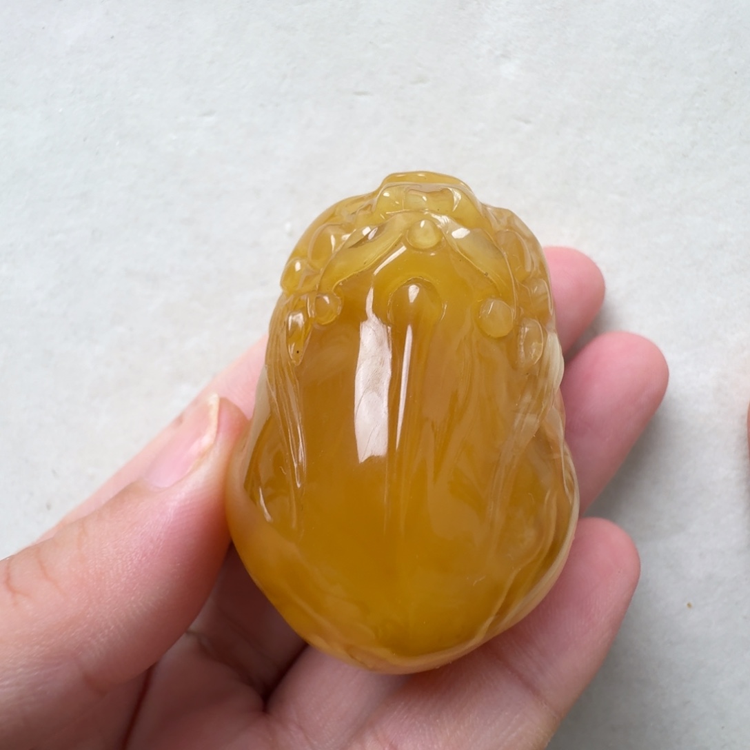 蜜蜡吊坠(不含链)未镶嵌超过七天不退不换