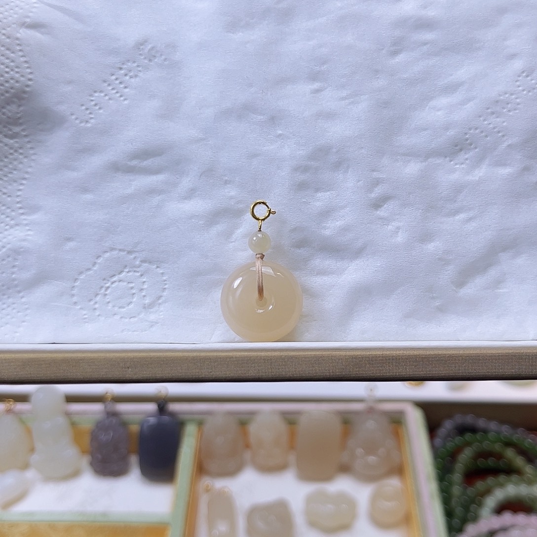 和田玉18K金镶嵌吊坠(不含链)