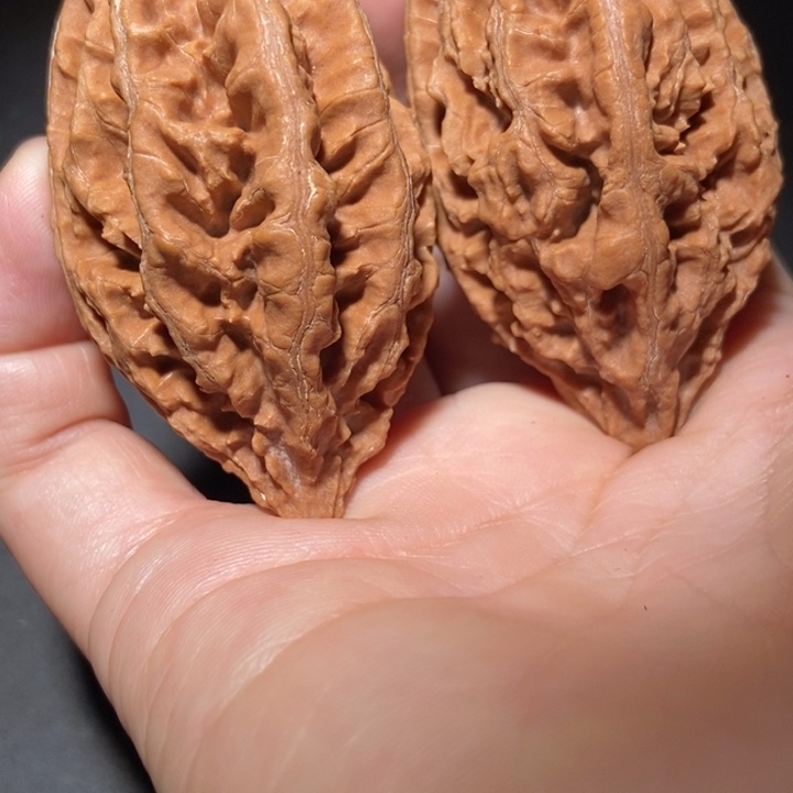 文玩核桃把件东北楸子小雪49