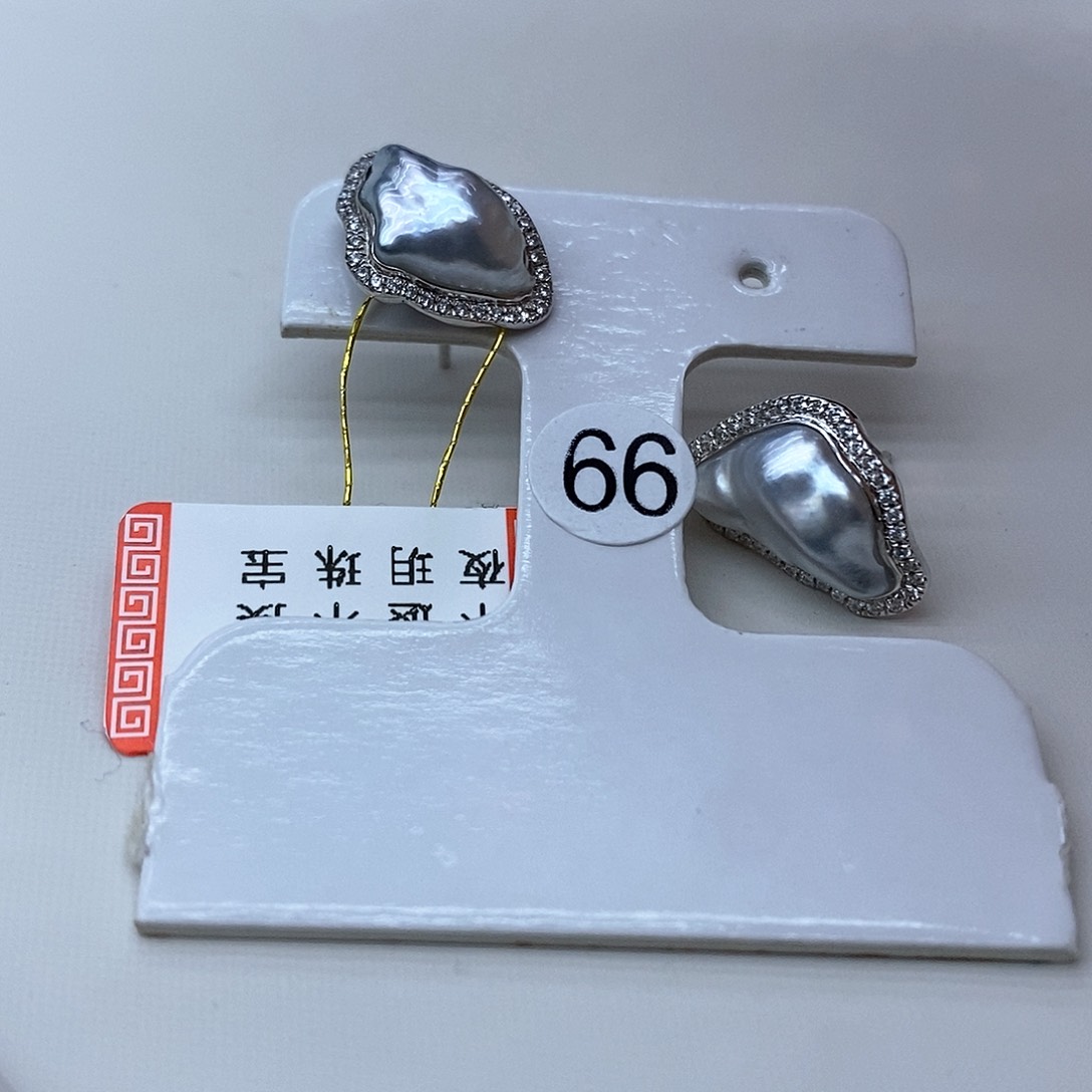 海水珍珠耳饰18K金镶嵌