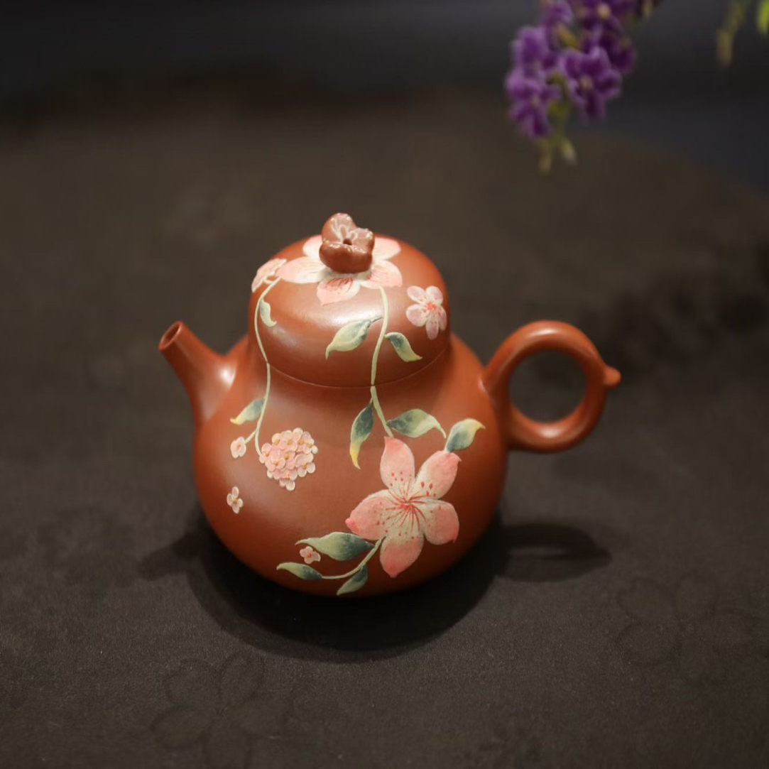 【花飞·蝶舞】朱泥·内推球孔·小飞把的设计·140CC宜兴原矿紫砂壶