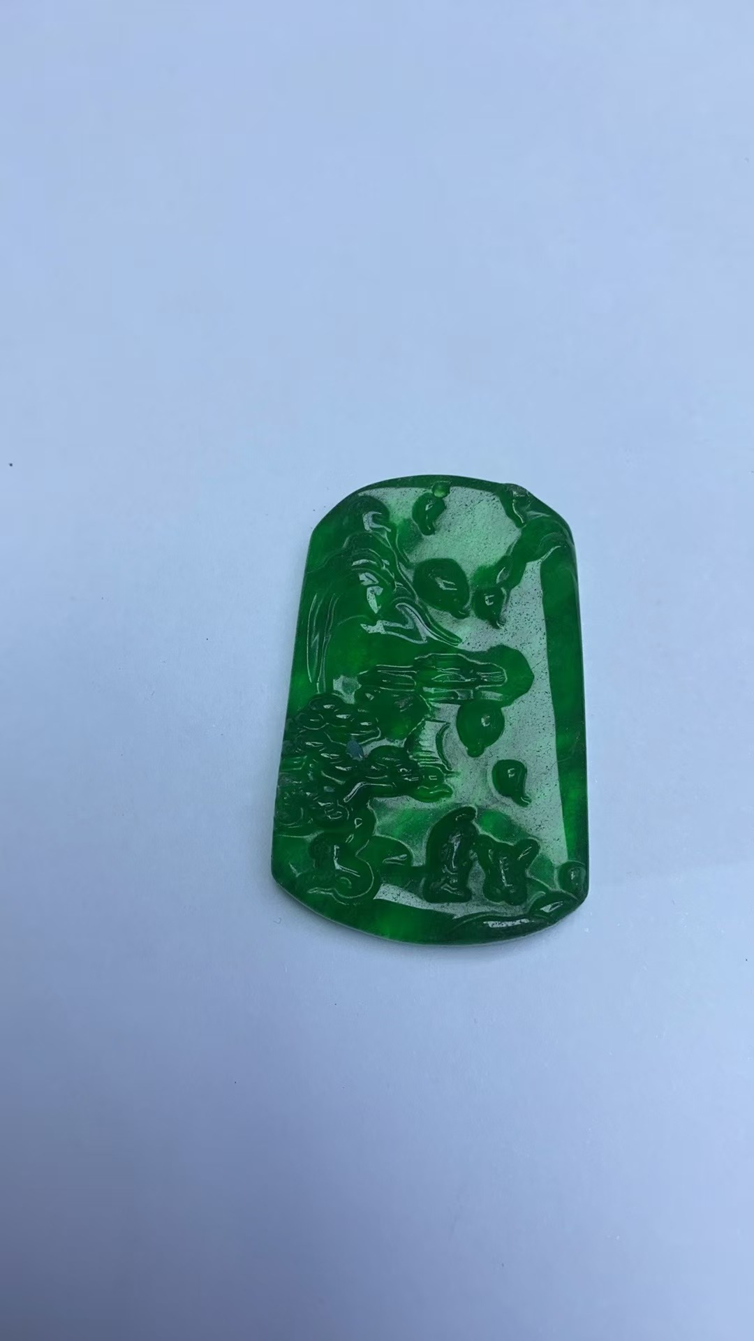 YY23【邂逅翡翠高冰吊坠，冰透绿意，开启浪漫时光】