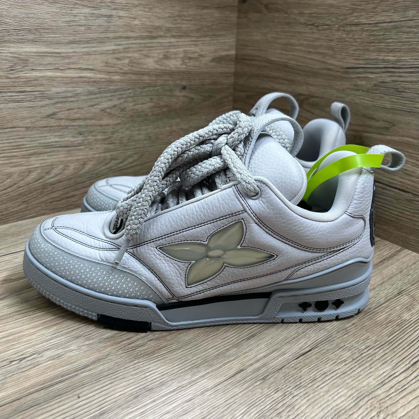 95新 LouisVuitton/路易威登 Skate 灰色面包板鞋 42码/97新/原盒