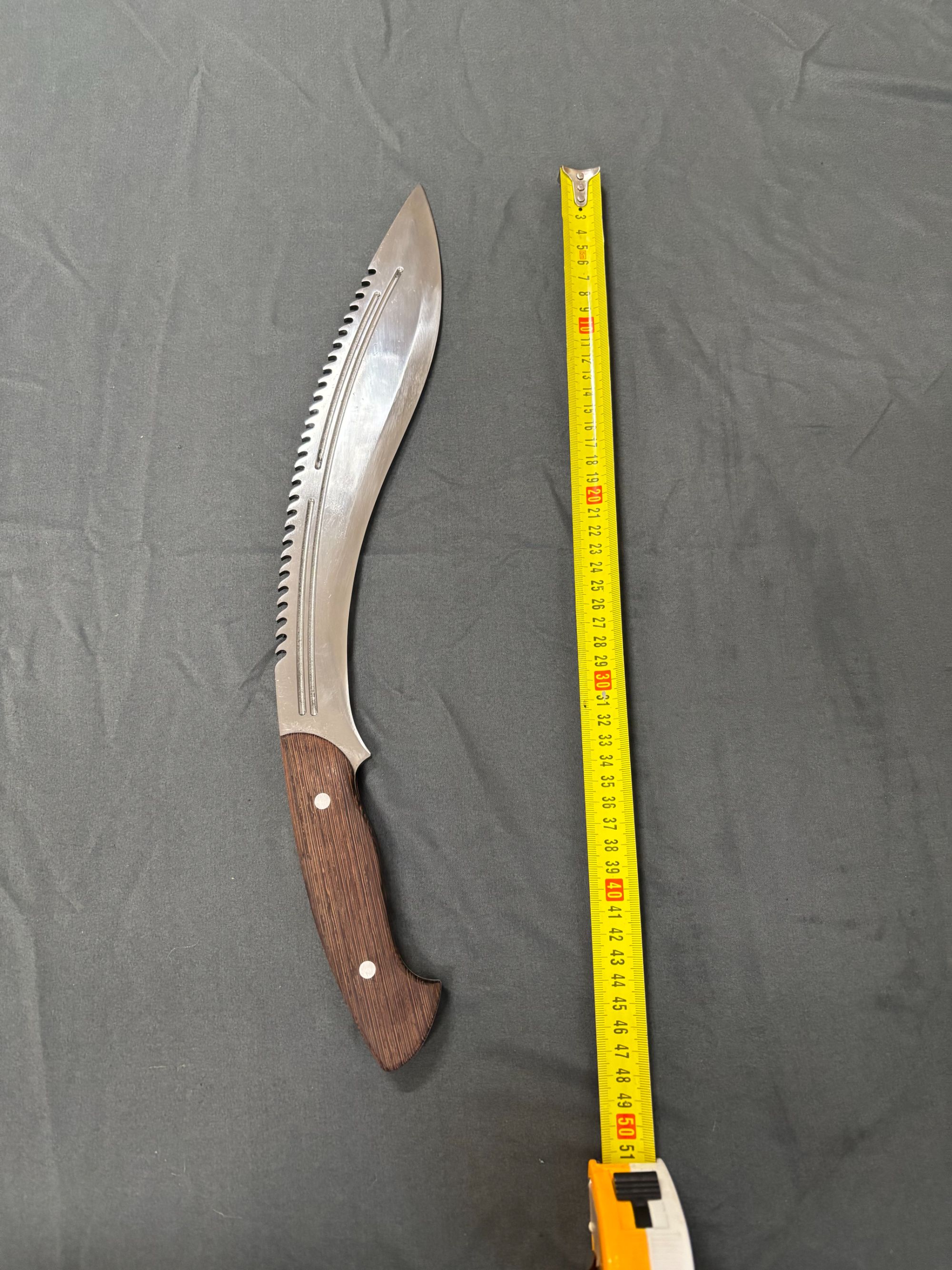 【鲨齿尼泊尔】 一体龙骨高性能锰钢花梨木手柄冷兵器未开刃