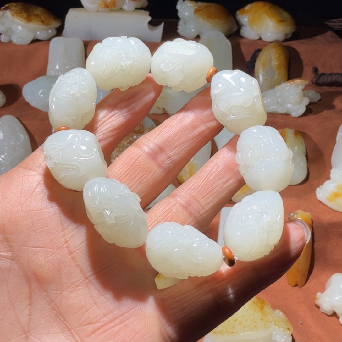 萬***意和田玉未镶嵌手链