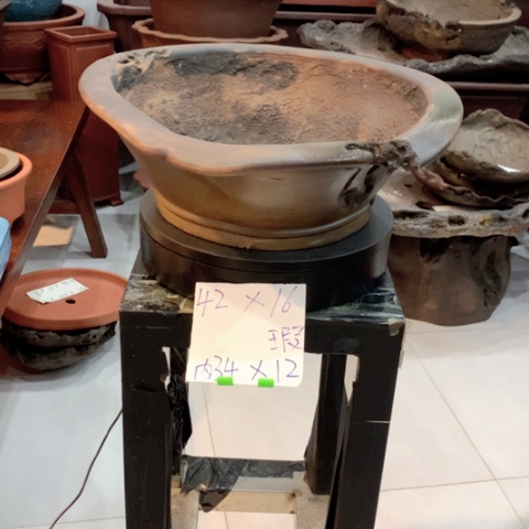 紫砂花盆微瑕处理的异型盆