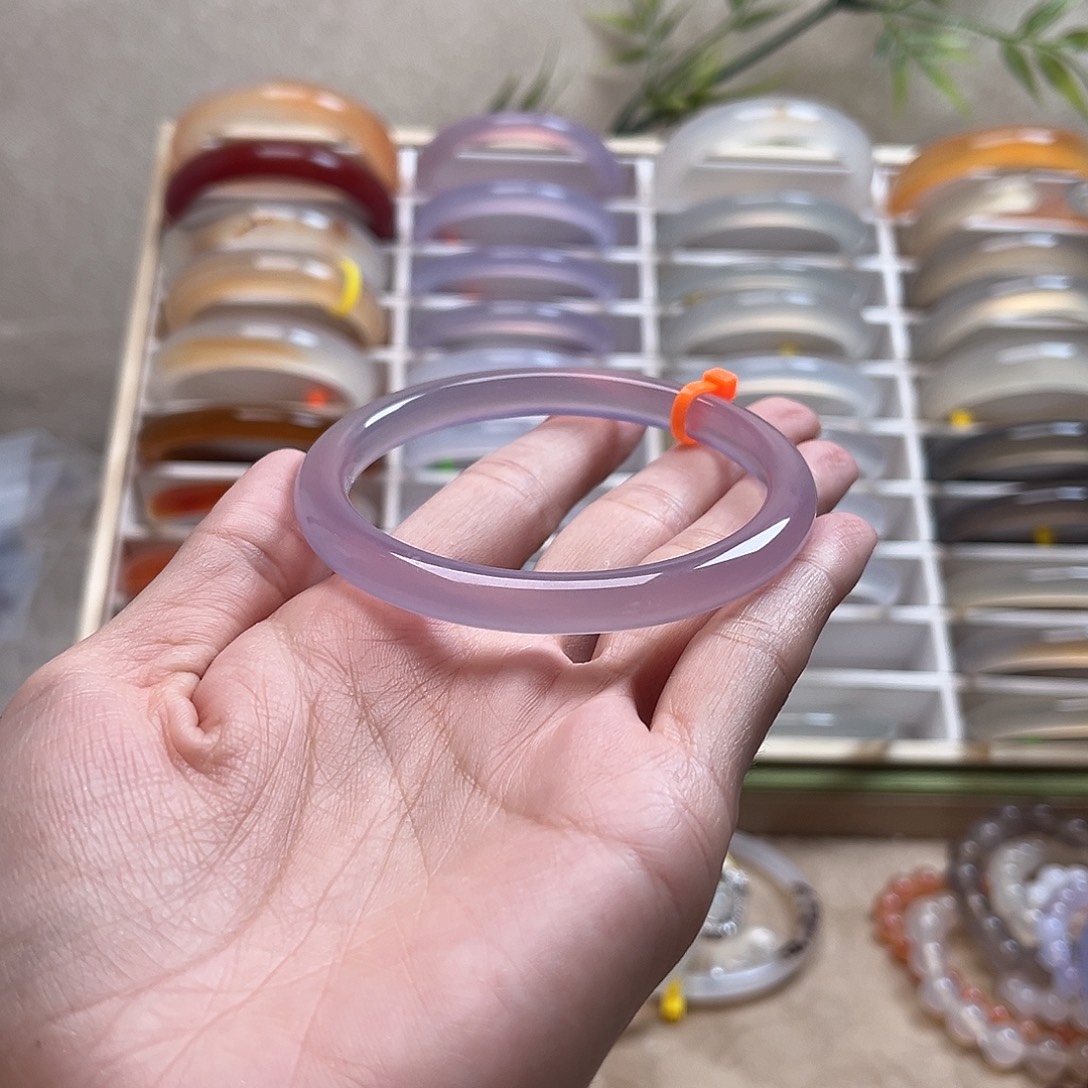 鹿***兮玛瑙/玉髓未镶嵌手镯