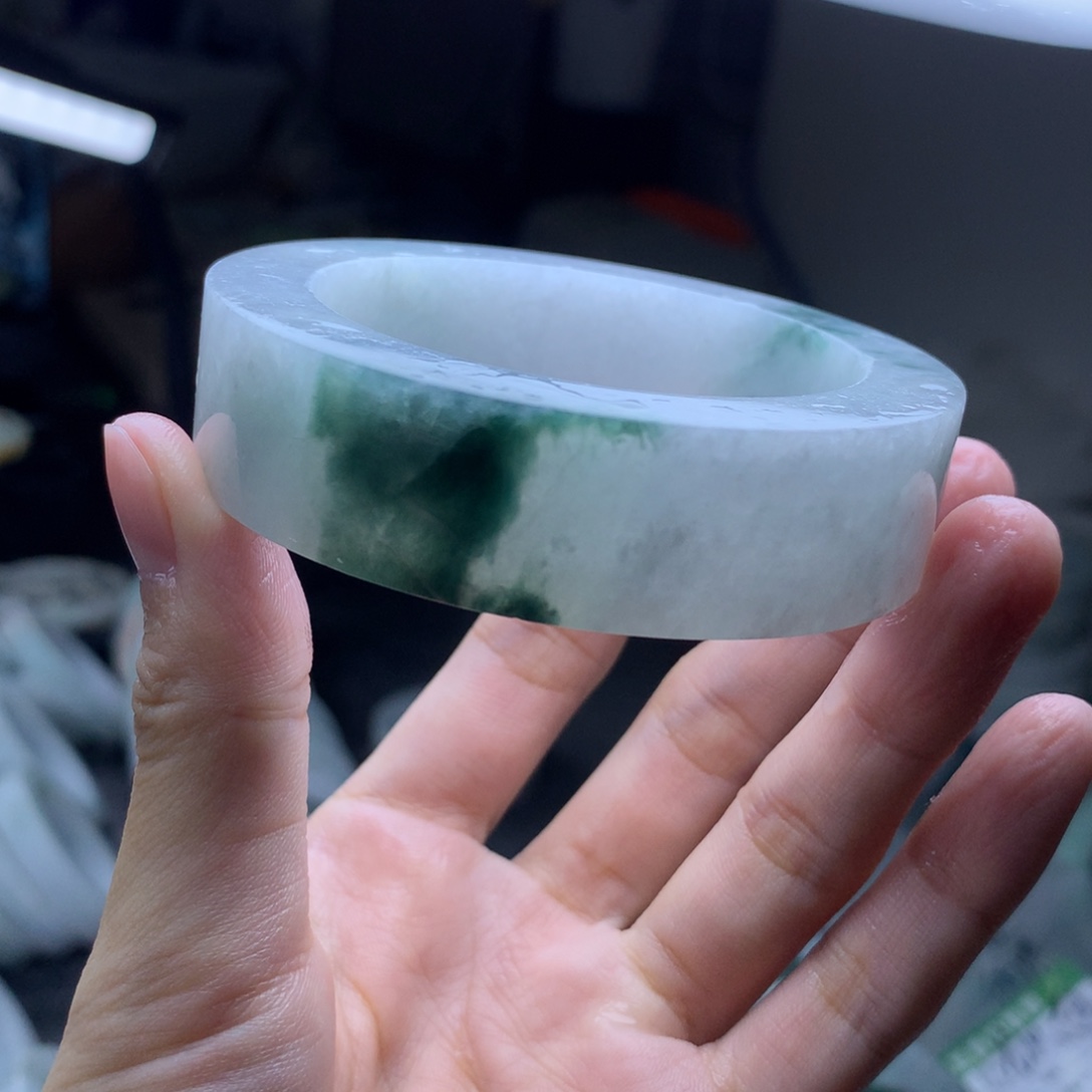 定制翡翠未镶嵌翡翠手镯定制
