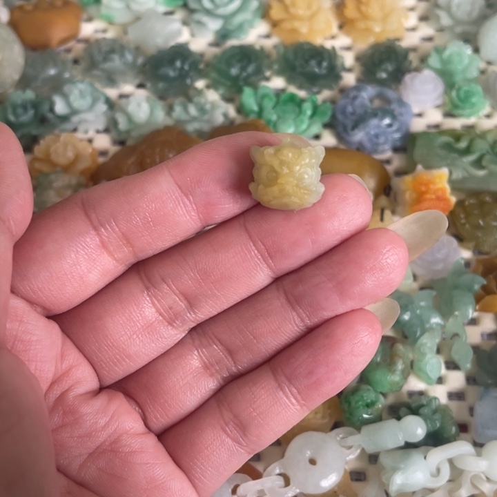 定制翡翠未镶嵌翡翠