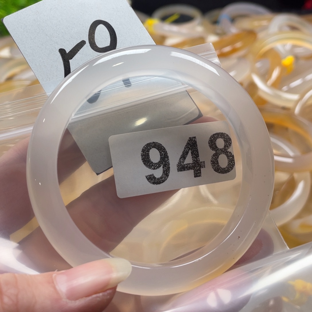 玛瑙/玉髓未镶嵌手镯