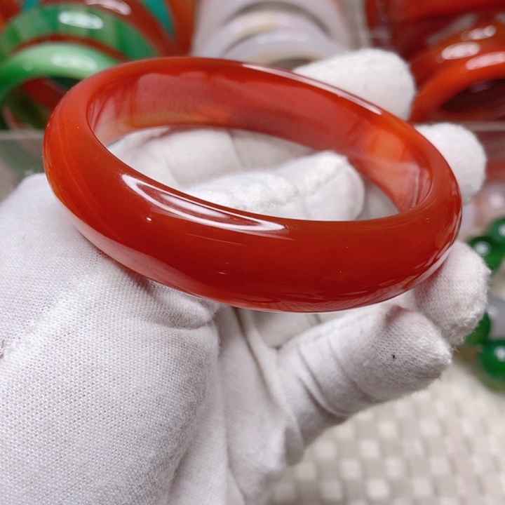 玛瑙/玉髓手镯未镶嵌