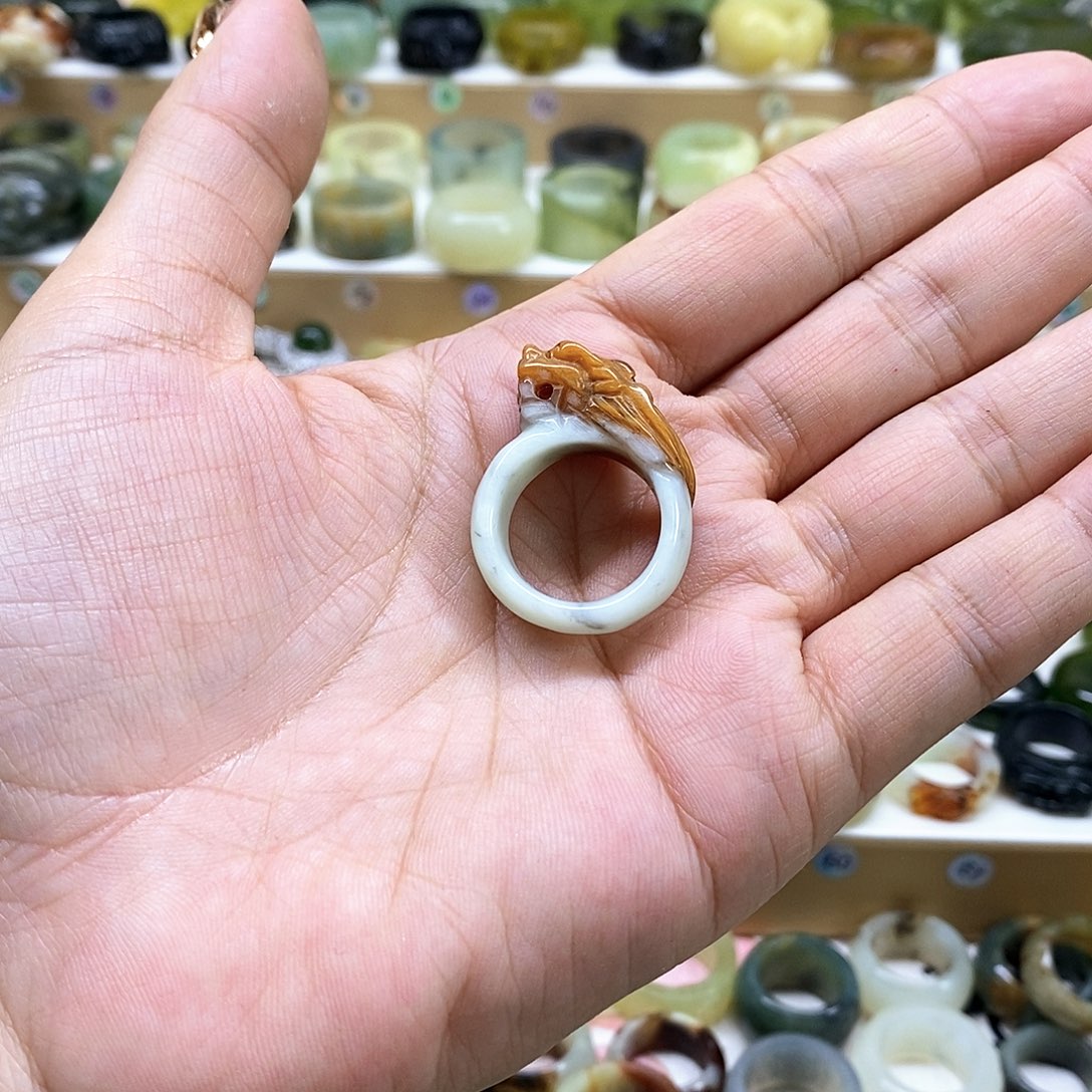 岫玉天然玉石未镶嵌何*生