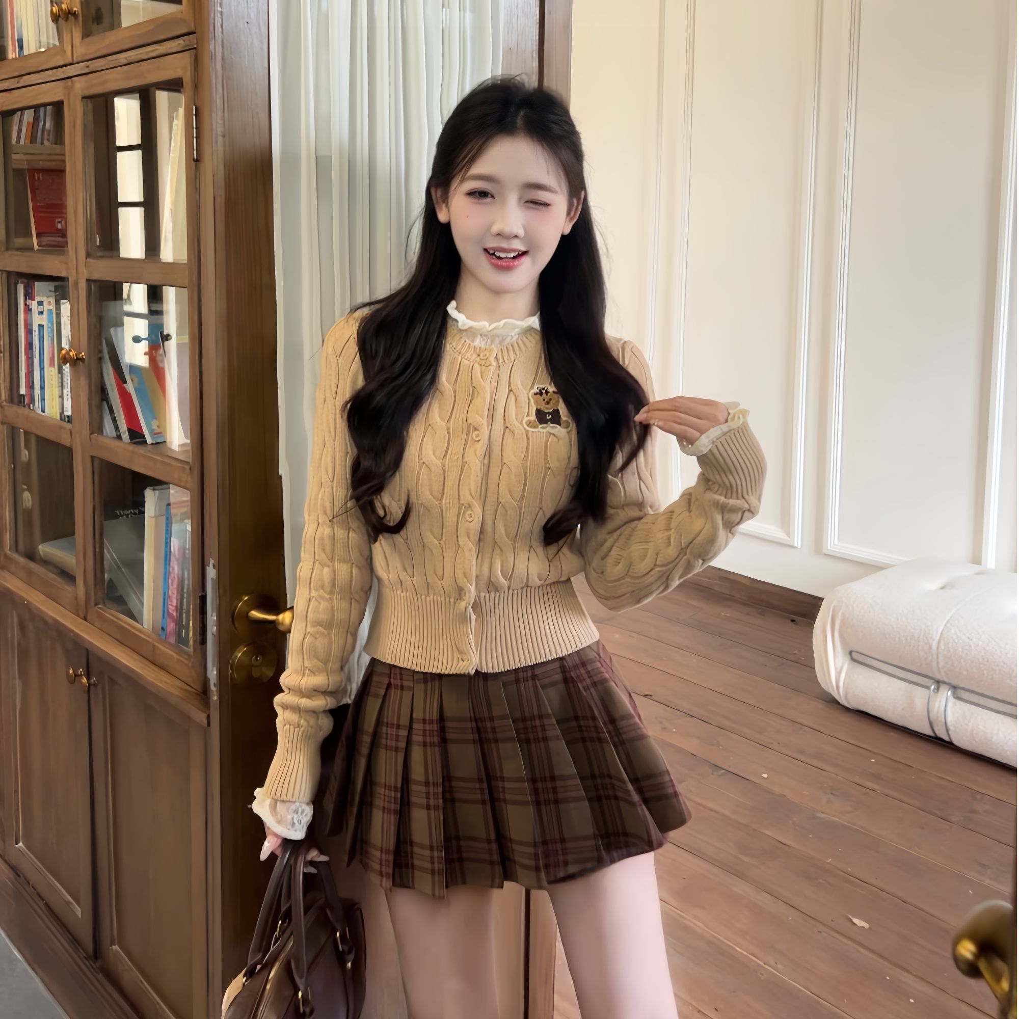 【小熊曲奇】麻花毛衣针织外套蕾丝打底衫高腰显瘦格纹短裙三件套