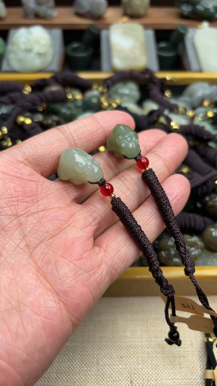 保真和田玉小青蛙时尚吊坠百搭精雕多样性拍一发一手工精致气质