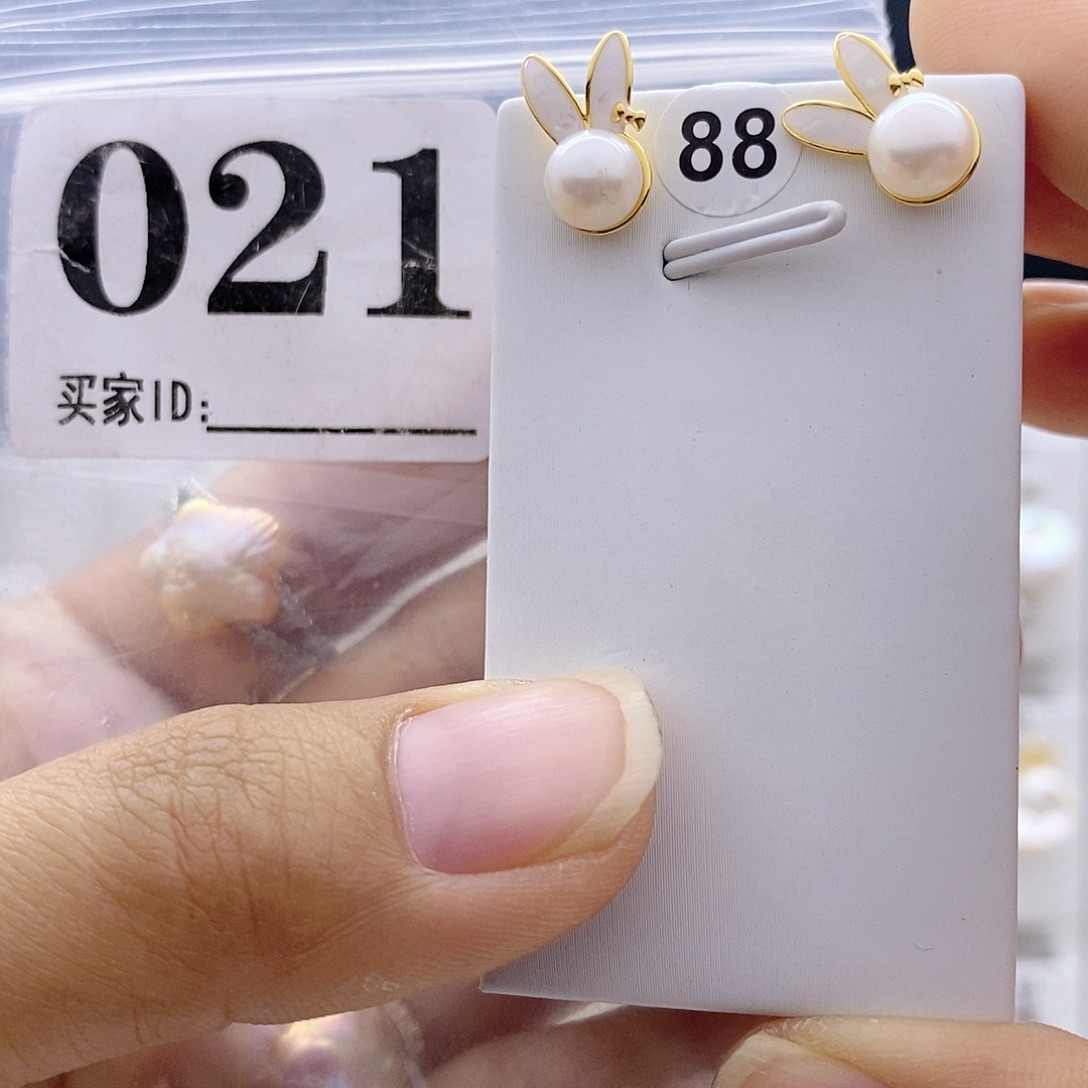 钛钢颈饰淡水珍珠