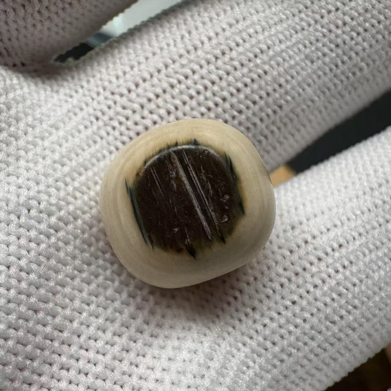 尺寸14mm左右猛犸蓝眼睛单珠一个616号