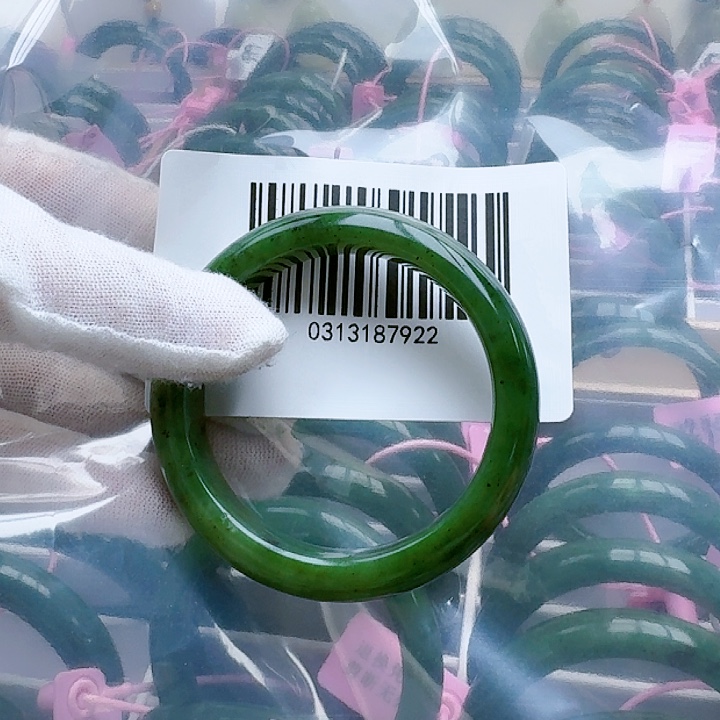 和田玉（碧玉）手镯未镶嵌53