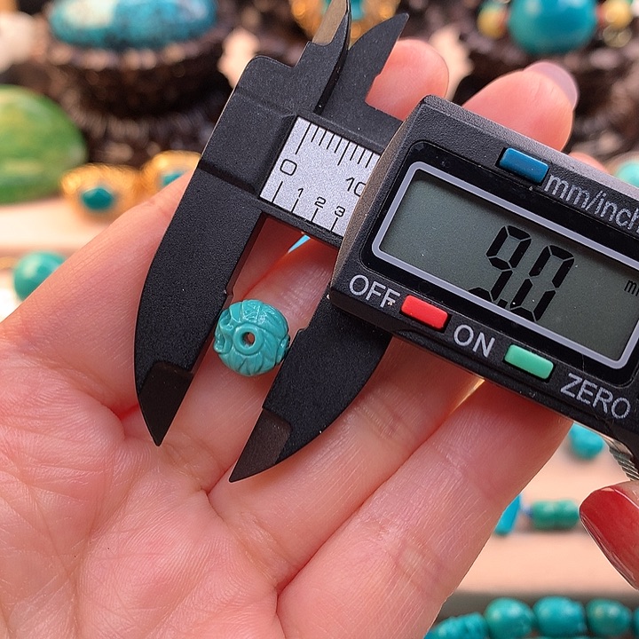 绿松石配饰未镶嵌