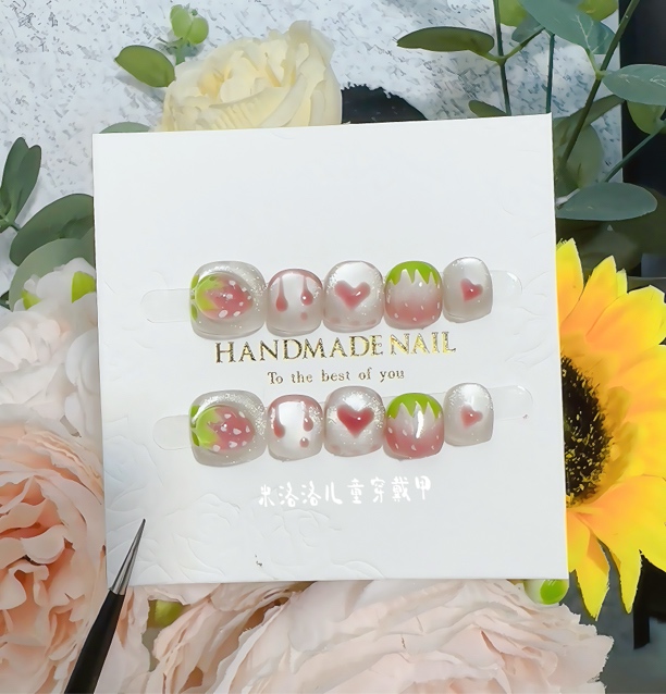【草莓】可爱猫眼款 小朋友.高级显白 纯手工制作卡通穿戴美甲